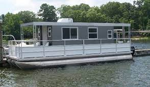 What are the primary Advantages of Trailerable Houseboats?