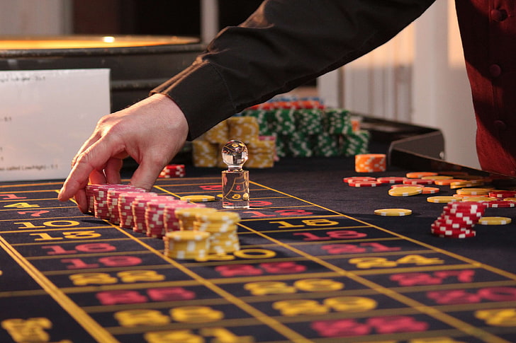 Six Tips and Tricks to Safely Gamble while Having Fun!
