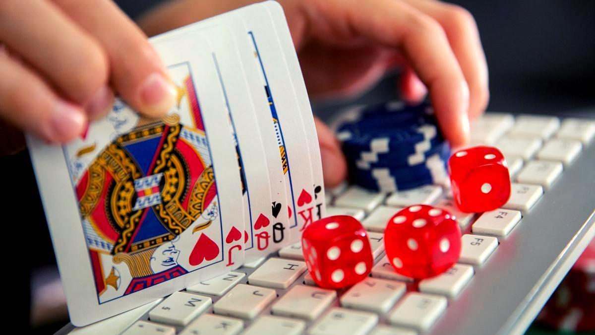 Analyze to Choose the Right Online Casino to Play On Toto site